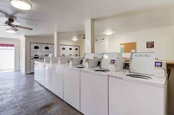Laundry center